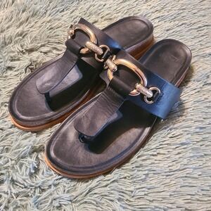 Franco Sarto Black & Gold Leather T-bar Thongs Slides Sandals Brielle Women's 9